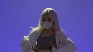 "QIAN Qian Choreography" Shutdown Remix (produced by kimmiiz) I didn't catch the last train but it d