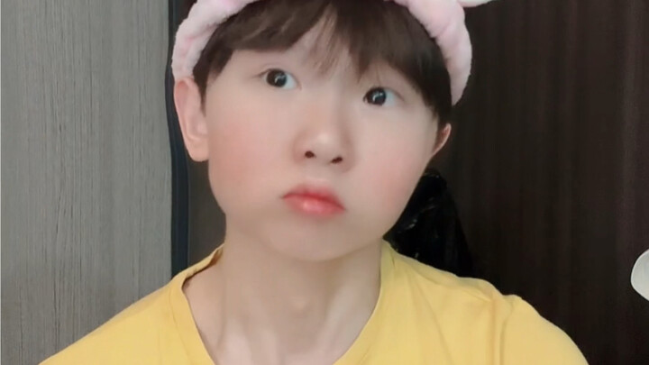 Lampu lalu lintas sudah lengkap