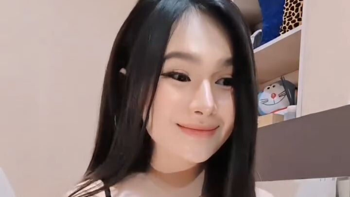 "Cewek ini… terlalu bahaya buat di-skip 😳"