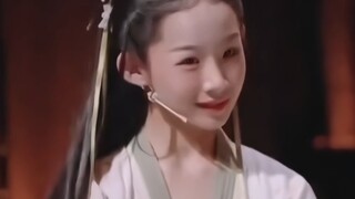 Một thanh kiếm di chuyển mọi hướng