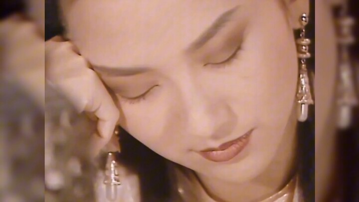 Drama romansa zaman dulu sekarang ini gampang banget nunjukin tokoh “wanita tercantik di dunia”. Pad