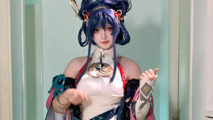 Kasih lama di bawah cahaya lilin, siapa yang peduli