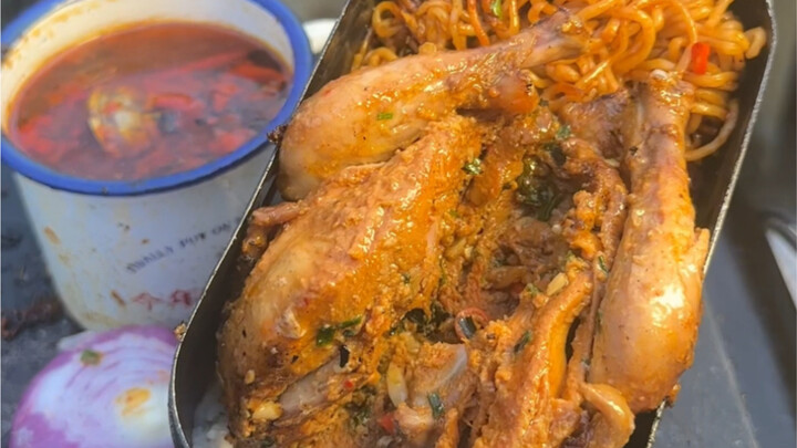 Nhạc nổi lên, món ngon xuất hiện