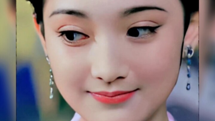 Director: You're the little fox I've been looking for!