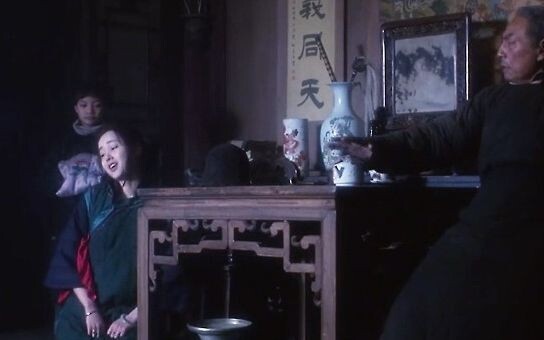Jiang Wenli’s iconic kneeling scene from back then has since become a thing of the past! “Farewell M