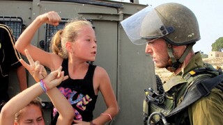 Rekaman asli gadis Palestina Tamimi memarahi tentara Israel pada tahun 2012