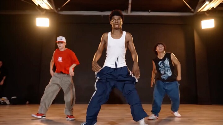 Free, unrestrained, and slightly stream-of-consciousness choreography by Alexander Chung
