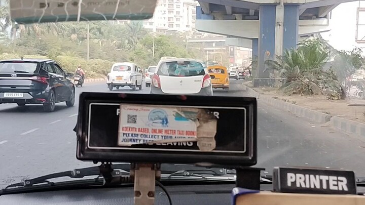 Kolkata...Traveling India. way to Airport