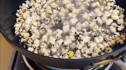 Lúc đầu tôi nghĩ nó sẽ lật ngược lại, nhưng hóa ra lại rất ngoạn mục!