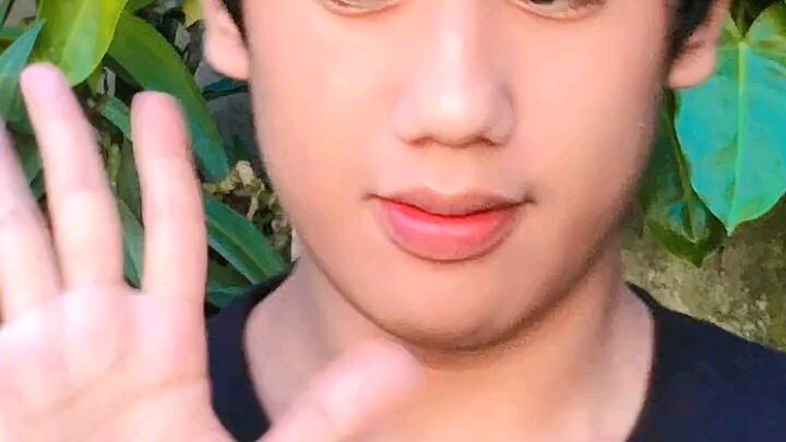 Oliver Jr Dela Peña is a Filipino Content Creator and actor dancer born on June 3, 2007 in Cebu City