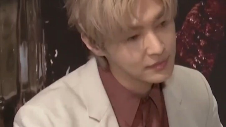 كلما سمع يان يالون اسم وانغ دونغتشنغ، يتفاعل بقوة! هههه، هو حقًا لطيف جدًا!