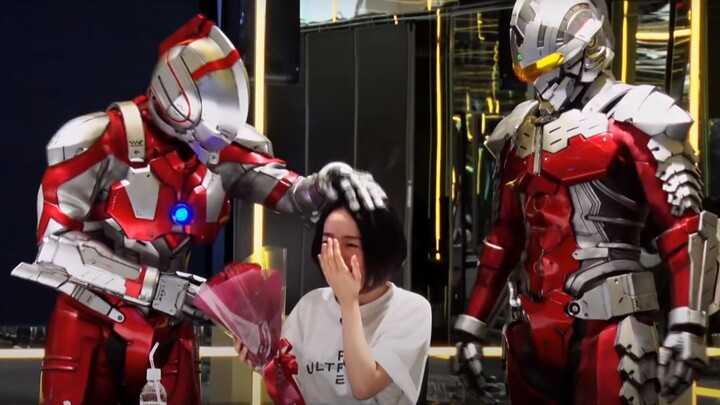 Mobile Ultraman put on a real-life armor, and the first generation was killed with a touch of the he