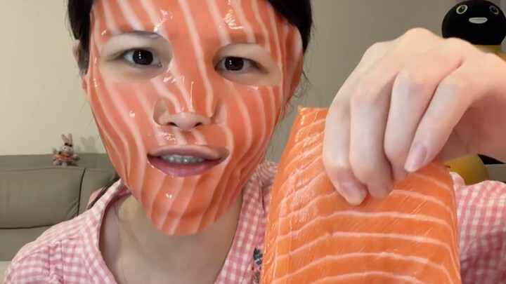 【Xiao Shi Nai Xiong】Hari ini hanya pakai satu masker wajah