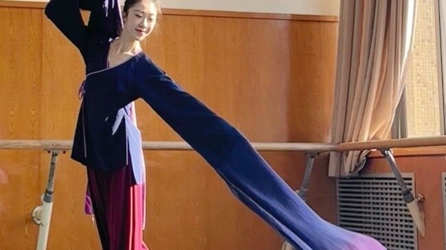 Beijing Dance Academy sophomore final exam "Classical Dance Body Style - Water Sleeves"