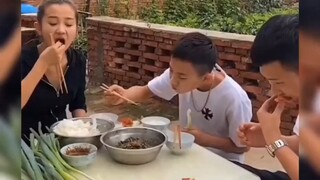 Cảm xúc đã phai nhạt, hãy chôn vùi nó đi.