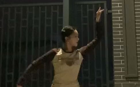 【Li Zixuan】Wan Zi dances the daylily flower dance