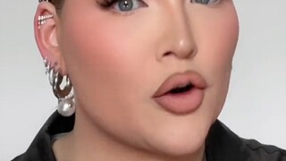 💎 الطريقة الصحيحة لاستخدام مكياج الماس