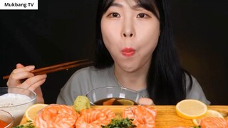 ASMR MUKBANG  mì cá hồi sống phổ biến ở Hàn Quốc !! sashimi cá hồi ăn âm thanh 2