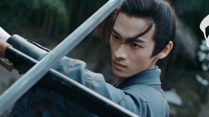 看清楚，他可不是什么粉面小将，那是杀神陆时