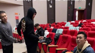 Phần còn lại của cuộc đời tôi nằm ở đế giày