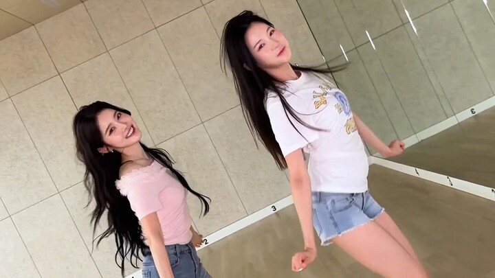 STAYC's Sieun & her younger sister Siyu: New Song 2L0VE Dance Challenge