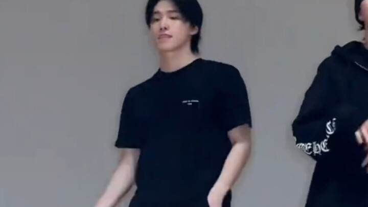 【李灿DINO】完了陷入爱恋了，做鬼都得缠着你了！