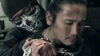 神秘组织派杀手追杀叛变的成员幽灵，但幽灵并不好对付