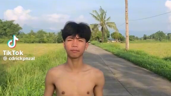 wag kang tumawa