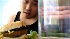 ASMR EATING SOUNDS - 라이스 버거 CHEESEBURGER AND ROLO DESSERT