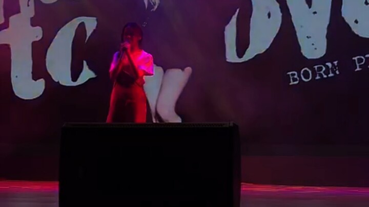 Thời kỳ đỉnh cao, chị Tăng Nghị được mệnh danh là “Park Chaeyoung phiên bản nhỏ”.