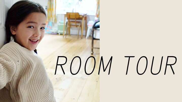 Vivi is going to show you around her room—Room Tour!!