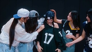 NewJeans 'Bubble Gum' Dance Practice