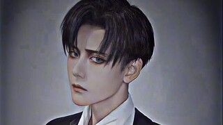 Aaaaa levi ganteng banget cok