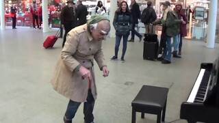 GRANDPA PLAYS DANCE MONKEY At The Mall On Piano