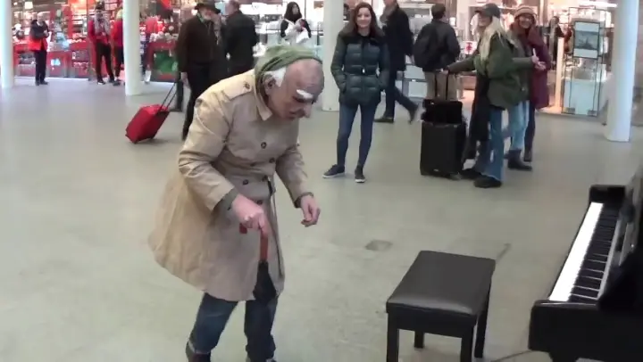 GRANDPA PLAYS DANCE MONKEY At The Mall On Piano