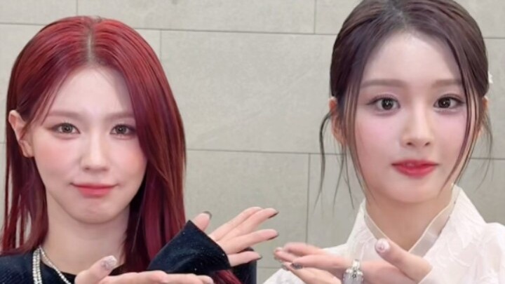 So beautiful, two faces! My eyes can’t keep up! Jo Mayeon + Seolhyun, dash away!