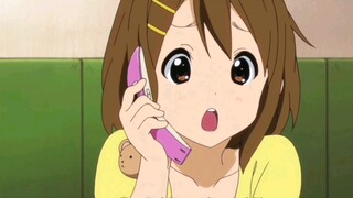 [k-on]我就吃一个草莓，不是很奇怪吧，为什么你见人就说