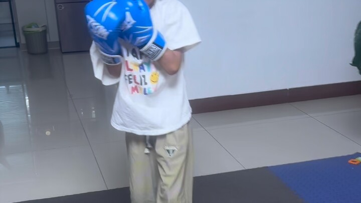 [Nguyên tác của Lão Đại, Lão Nhị, Tiểu Lão Ba] Video mới nhất đã lên sóng, nhanh tay xem ngay!