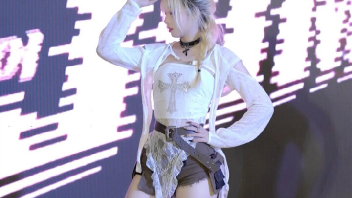 Battlefield Rose Rose tung cú đánh thẳng 'JUMP'｜BLACKPINK
