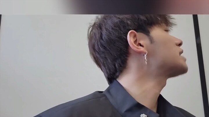 لقد كسرت الحدود، يا رفاق