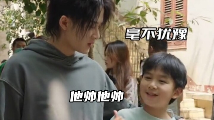 大沈翊碰上小沈翊 檀多多的憨憨行为花絮