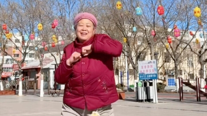 hearts2hearts "RUDE"