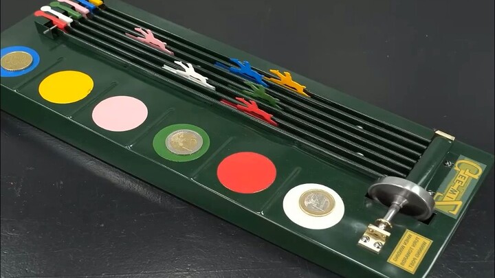 Is this what racing games looked like in 1920?
