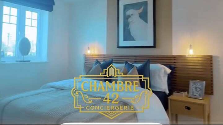 chambre42 -  Conciergerie haut de gamme à Saint-Étienne.