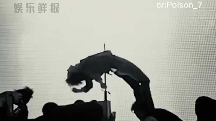 #วังเจียเอ่อร์ออกจากเวทีโคเชลลาสุด震撼 โอ้พระเจ้า โคตรเทพจริงๆ… เขาทำโชว์บนเวทีได้แบบนี้เลย! #ซีซั่นสร