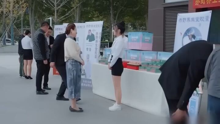แค่ช่วยคุณย่าCEOจากมิจจี้ ก็ได้เขาเป็นสามี