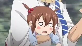 Shut her mouth! Whose daughter has such horrible baby teeth! !