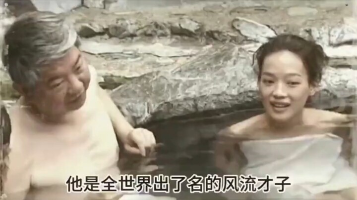 他是全世界出了名的风流才子，可谓把泡妞做到了极致