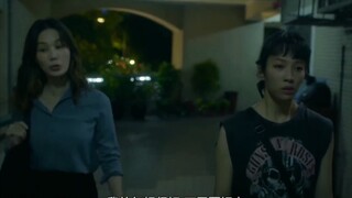 题材生猛的台湾电影，青春期女生难言的痛，性开放不能让孩子买单｜王渝萱、许乃涵｜《小蓝》