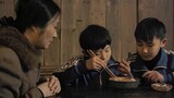 Film domestik: Karena ada tiga ibu dan anak, semangkuk mie kuah harganya lima yuan, dan bos menjualn